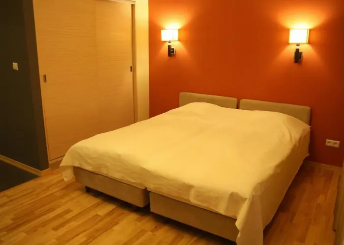 & Zakrzowek 4* Kraków