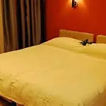 & Zakrzowek 4* Kraków