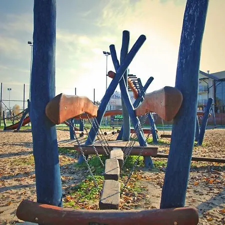 & Zakrzowek 아파트호텔 4*