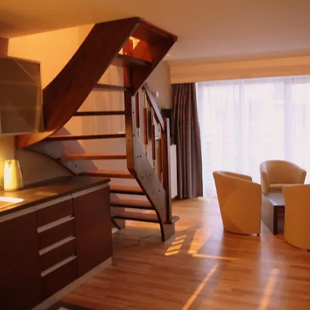 & Zakrzowek 아파트호텔 크라쿠프